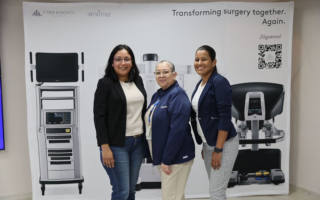 Formación y tecnología en salud: actualización en el uso del sistema quirúrgico Da Vinci en Clínica Hospital San Fernando